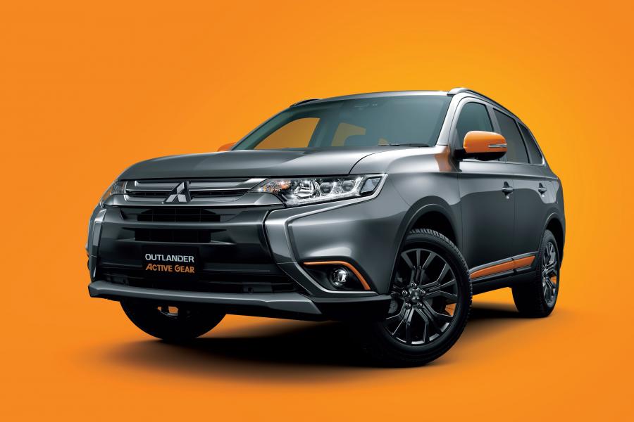  Mitsubishi Outlander Active Gear 2017 года  (JP) (фото 2 из 5)